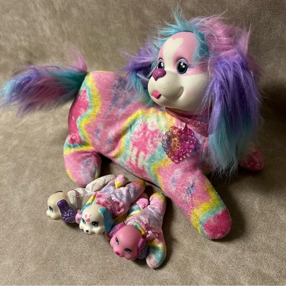 Puppy Surprise Rainbow Tie Dye Mom Dog & 3 baby puppies - Picture 2 of 4